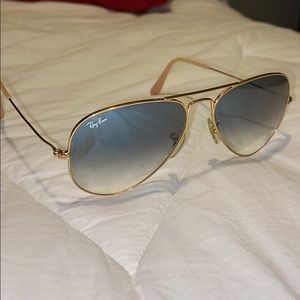RAY BAN AVIATOR SUNGLASSES